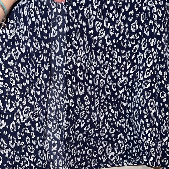 Banana Republic XS button down long sleeve shirt - Picture 9 of 11